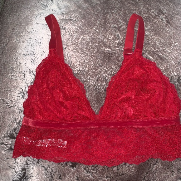 Victoria’s Secret Red Lace Bralette - Picture 1 of 3
